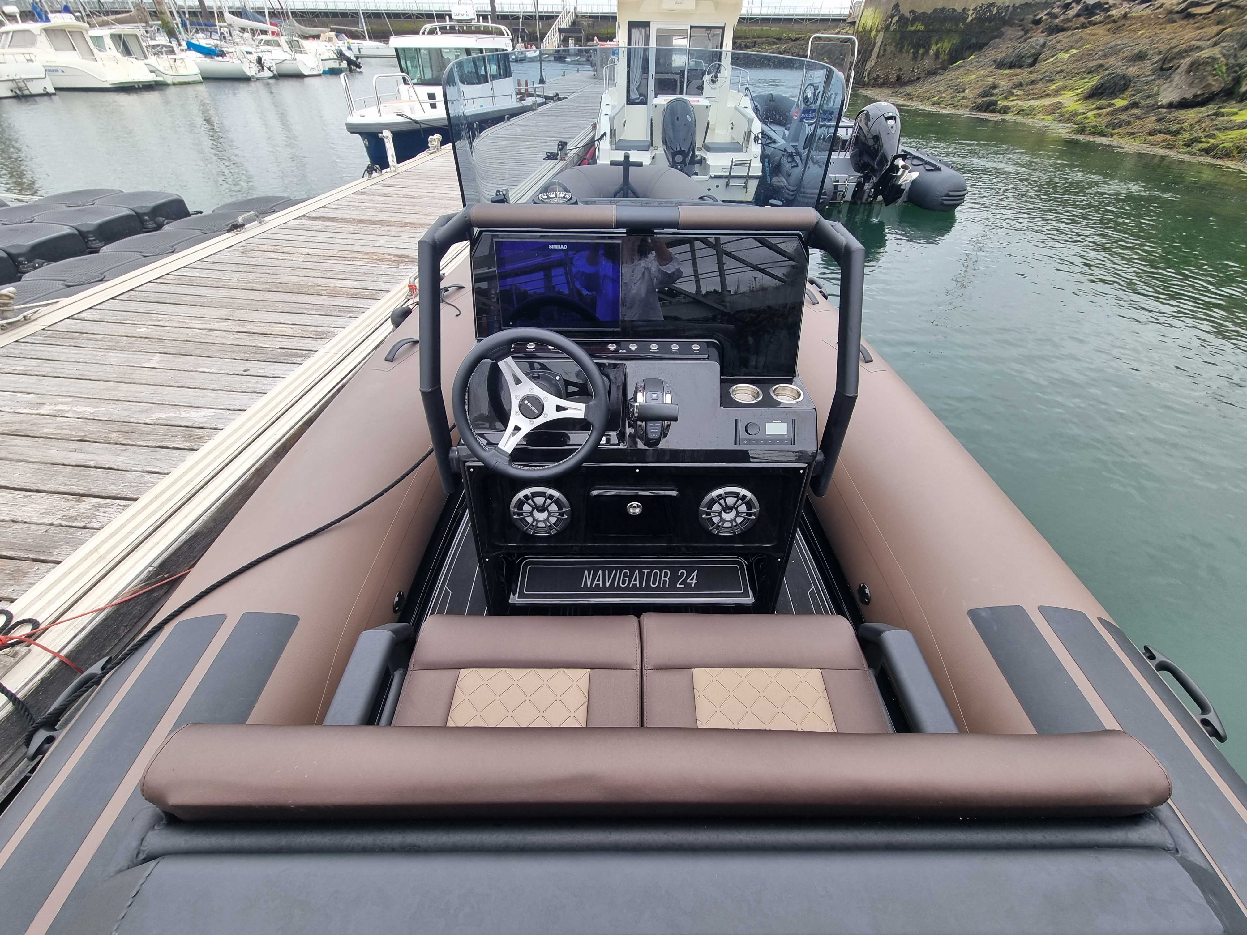 slider 5 Brig Navigator 24